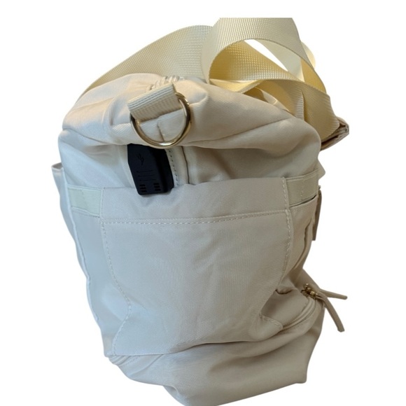 $15 (ππΌππ πΎππΌππΎπ)ETRONIK BIEGE GYM/USB DUFFEL BAG - Picture 13 of 16